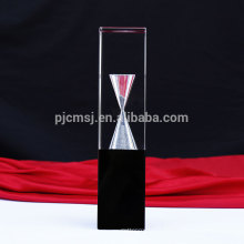Vente chaude nouveau trophée de prix de cristal de conception personnalisée avec sablier